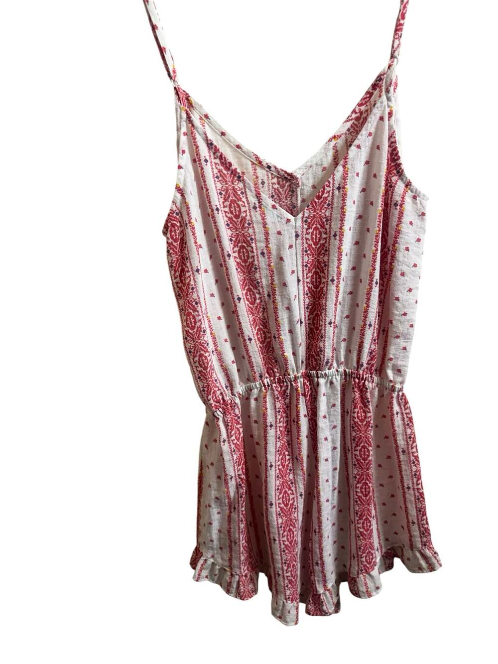 Lisakai Red and White Printed Spaghetti Strap Romper Ruffle Hem Linen Snall